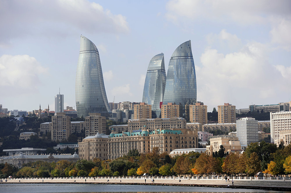 Алиев: Азербайджан способен поставлять газ партнерам еще 100 лет