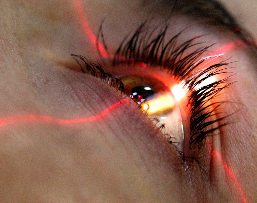 Офтальмологи в Бельгии воспроизводят роговицу глаза на 3D-принтерах