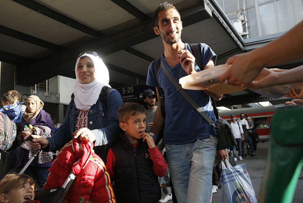 Число нелегальных беженцев в Германию выросло за сутки вдвое