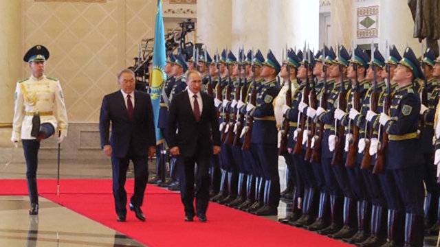 Назарбаев и Путин обсудили развитие ЕЭС и борьбу с терроризмом