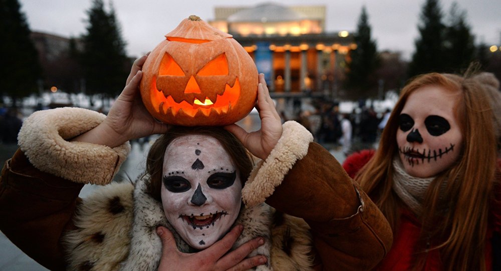 Хэллоуин в 2018 году. Предыстория, традиции и украшения Хэллоуин в 2018 году. Предыстория, традиции и украшения