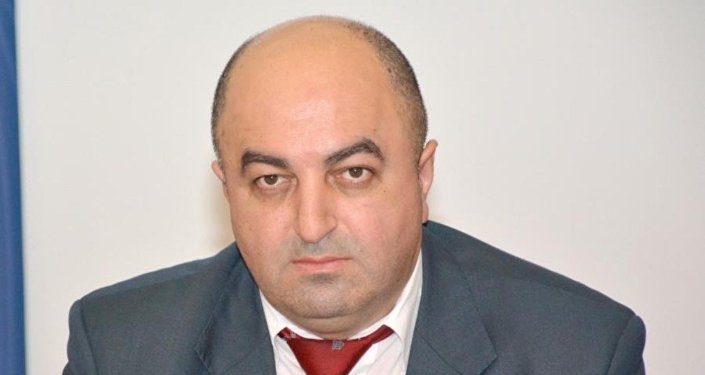 С чем связано появление большого количества родинок на теле