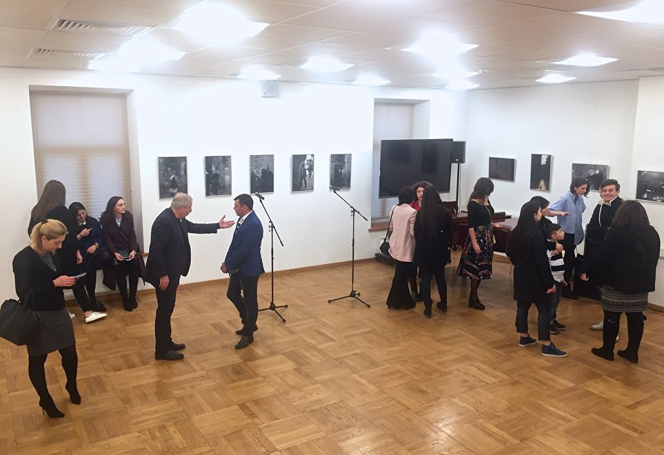 Персональная выставка грузинского фотографа Лали Дадиани в Московском Доме Национальностей Персональная выставка грузинского фотографа Лали Дадиани в Московском Доме Национальностей