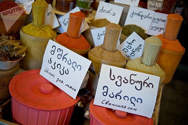 Грузинские специи на рынке Грузинские специи на рынке